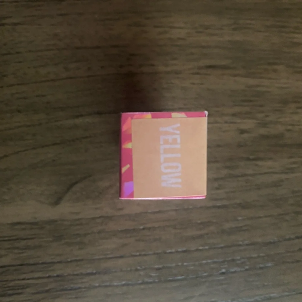 Jeffree Star Magic Candy Color Corrector - Yellow